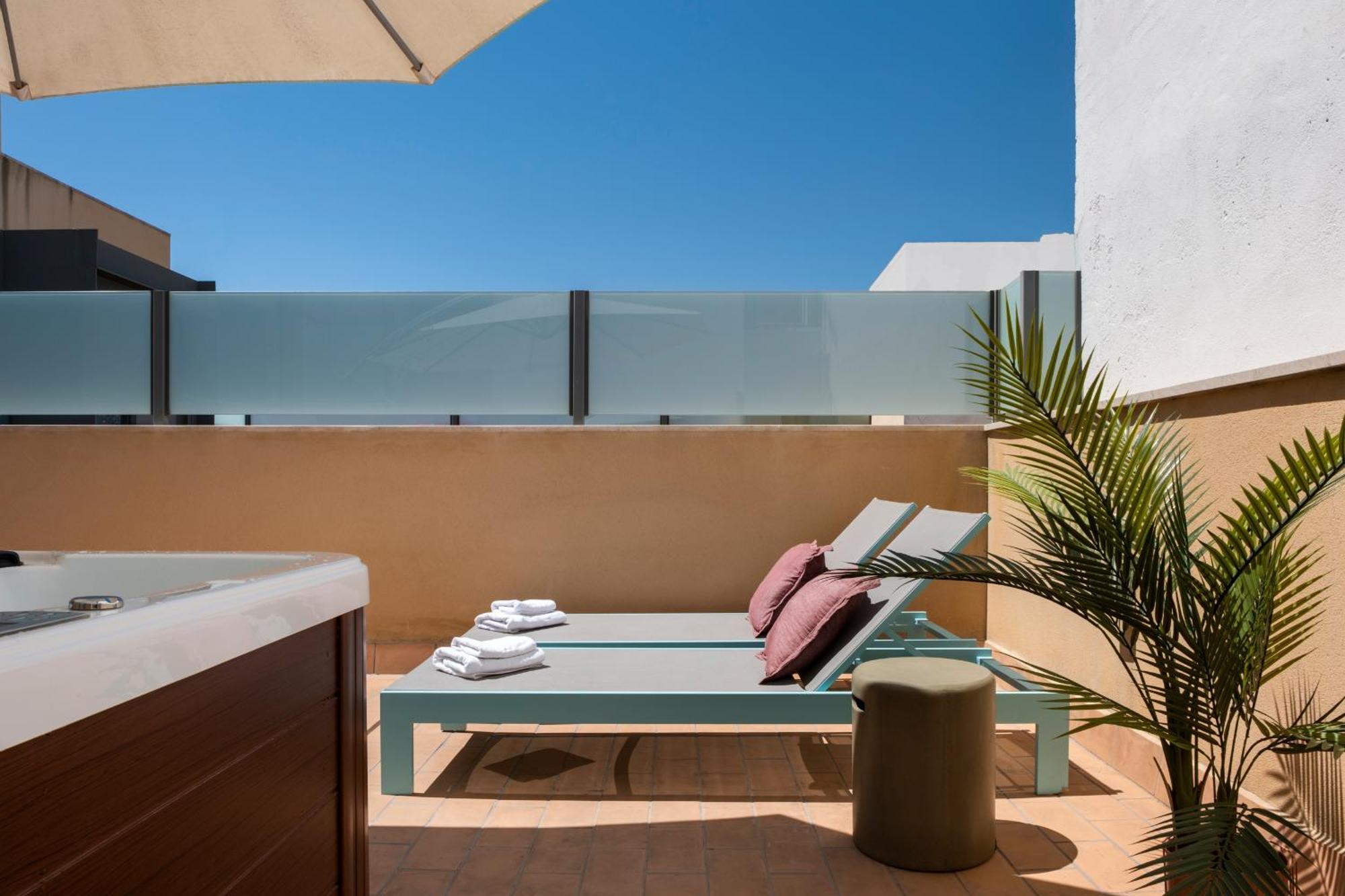 Suites Maestranza - Herreria By Magno Apartments إشبيلية المظهر الخارجي الصورة